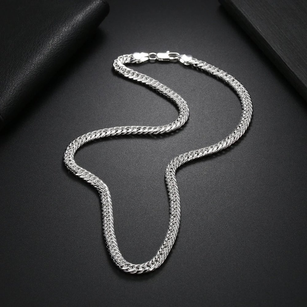 Beautiful Cuban Link 20 Inch Long x 6mm Wide  Silver Chain - Picture 4 of 4